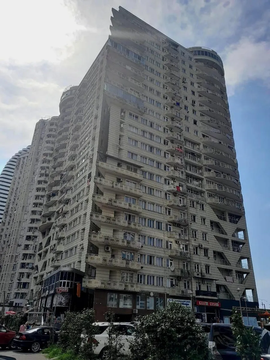 Zurab Gorgiladze St, 96 residential complex