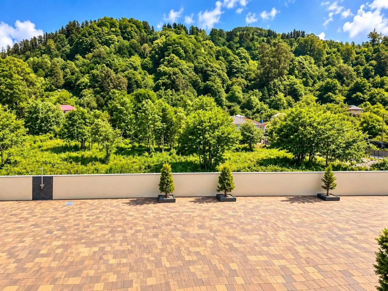 Дом, 5-комн., 1080 м²