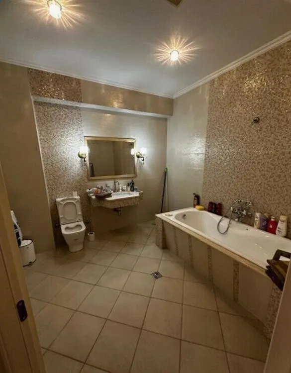 Квартира, 3-комн., 96.5 м²