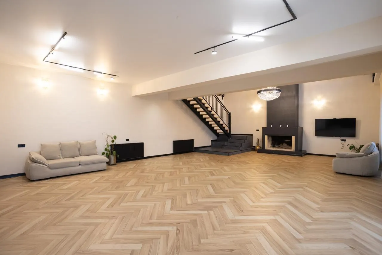 House, 5-room, 300 m², Lisi Green Town