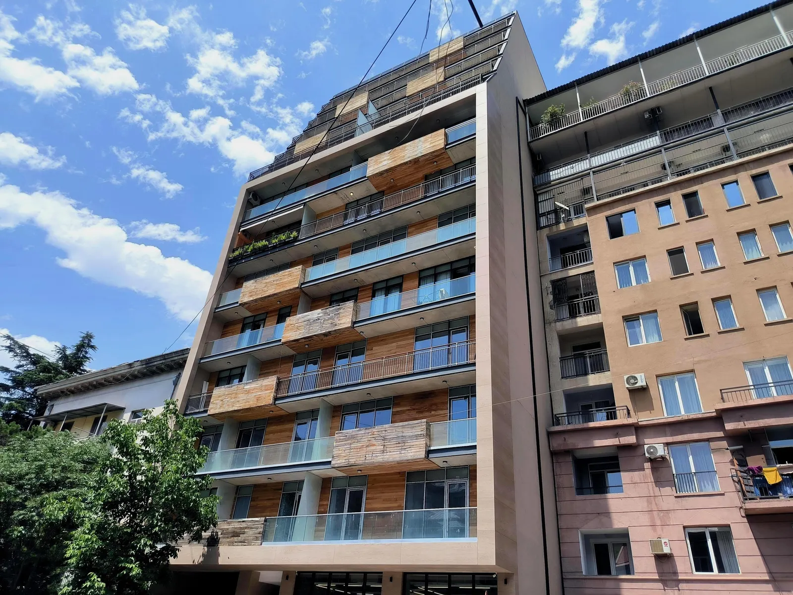 საცხოვრებელი კომპლექსი Hausart Vake Park Plaza