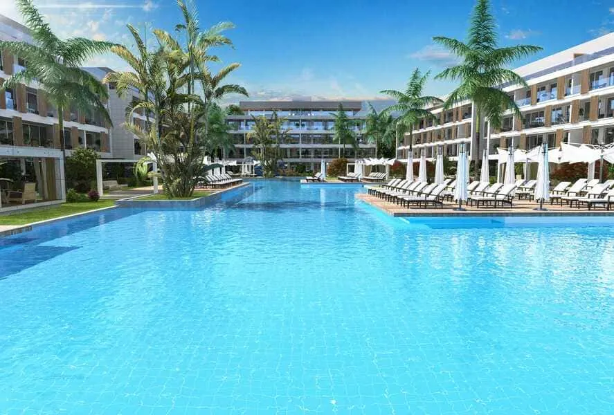Courtyard Long Beach residential complex