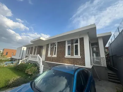 Дом, 7-комн., 600 м²