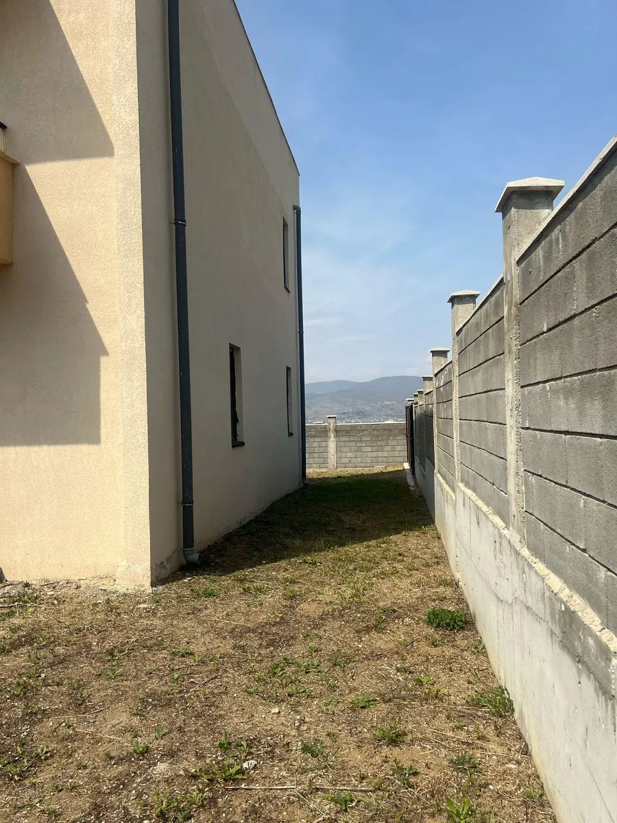Дом, 5-комн., 308 м²