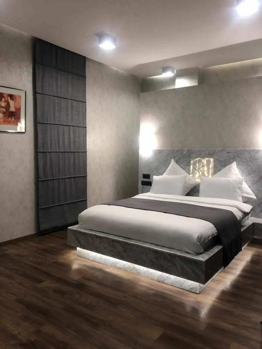 Дом, 5-комн., 200 м²