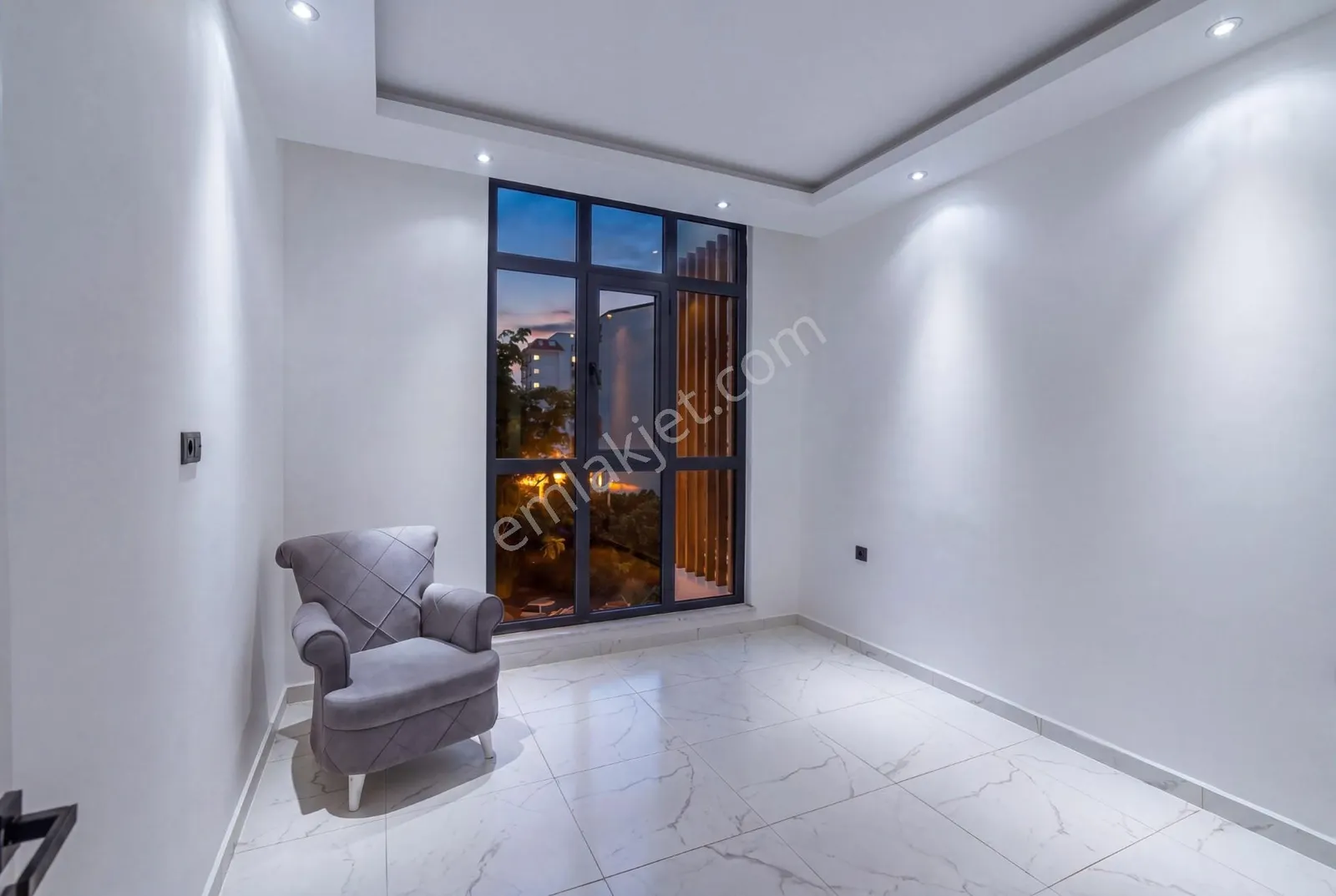 Apartment, 2-room, 55 m²
