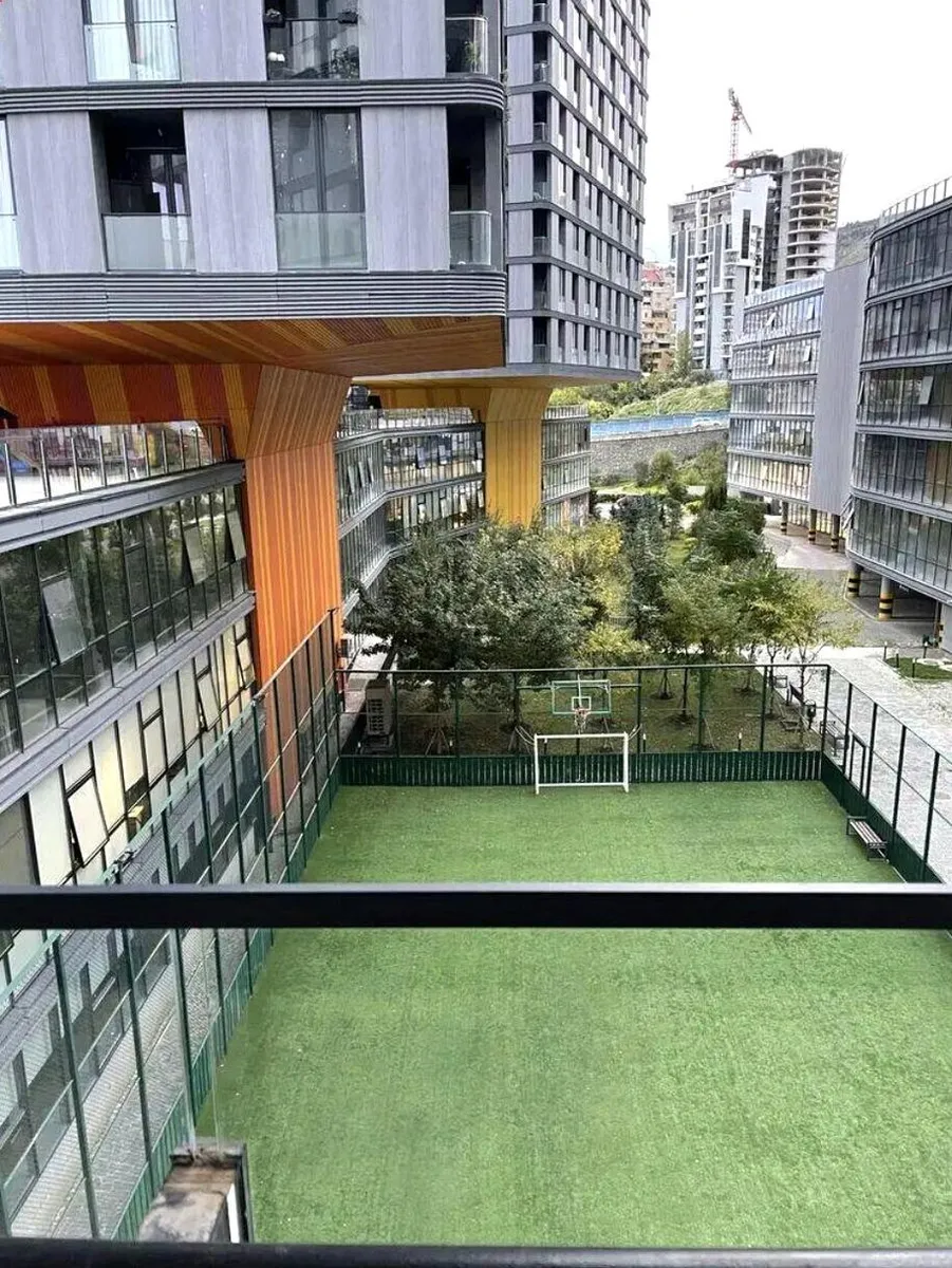 Квартира, 3-комн., 93 м²