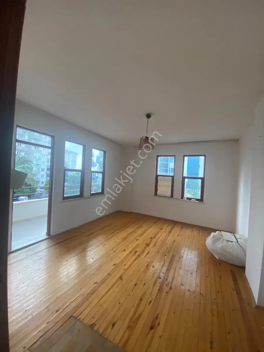 Квартира, 3-комн., 95 м²