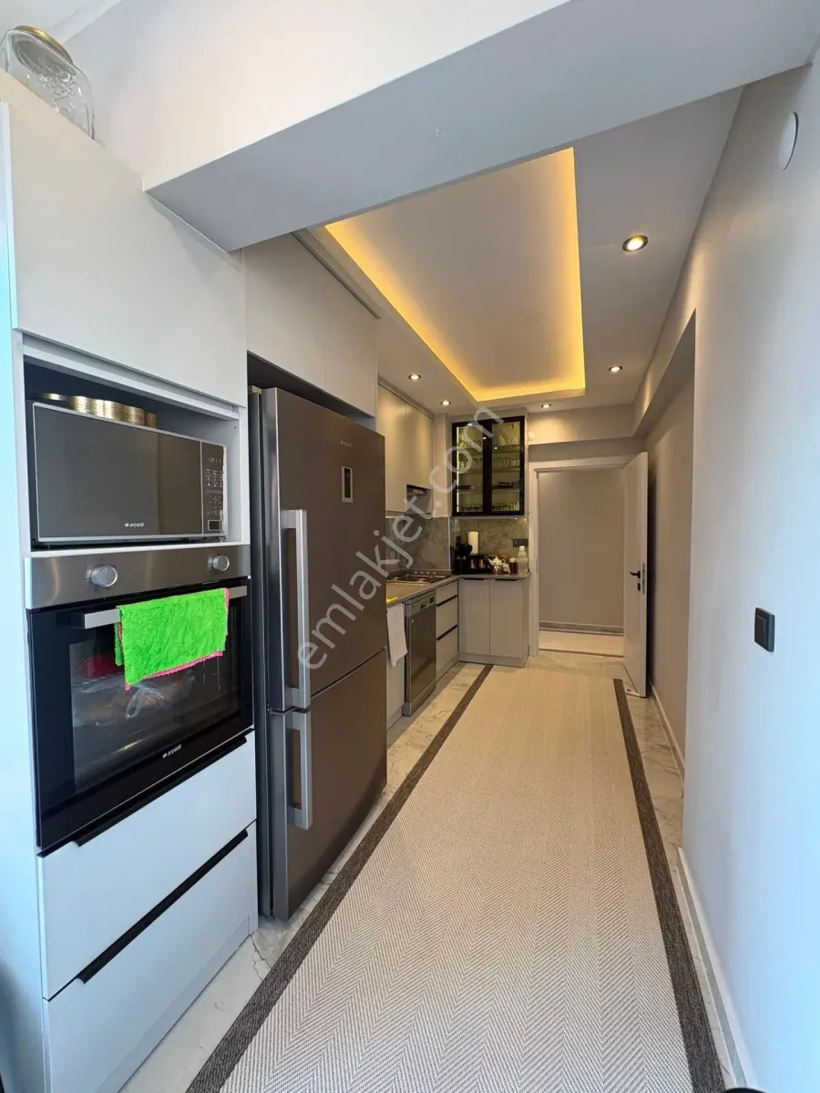 Apartment, 4-room, 140 m²