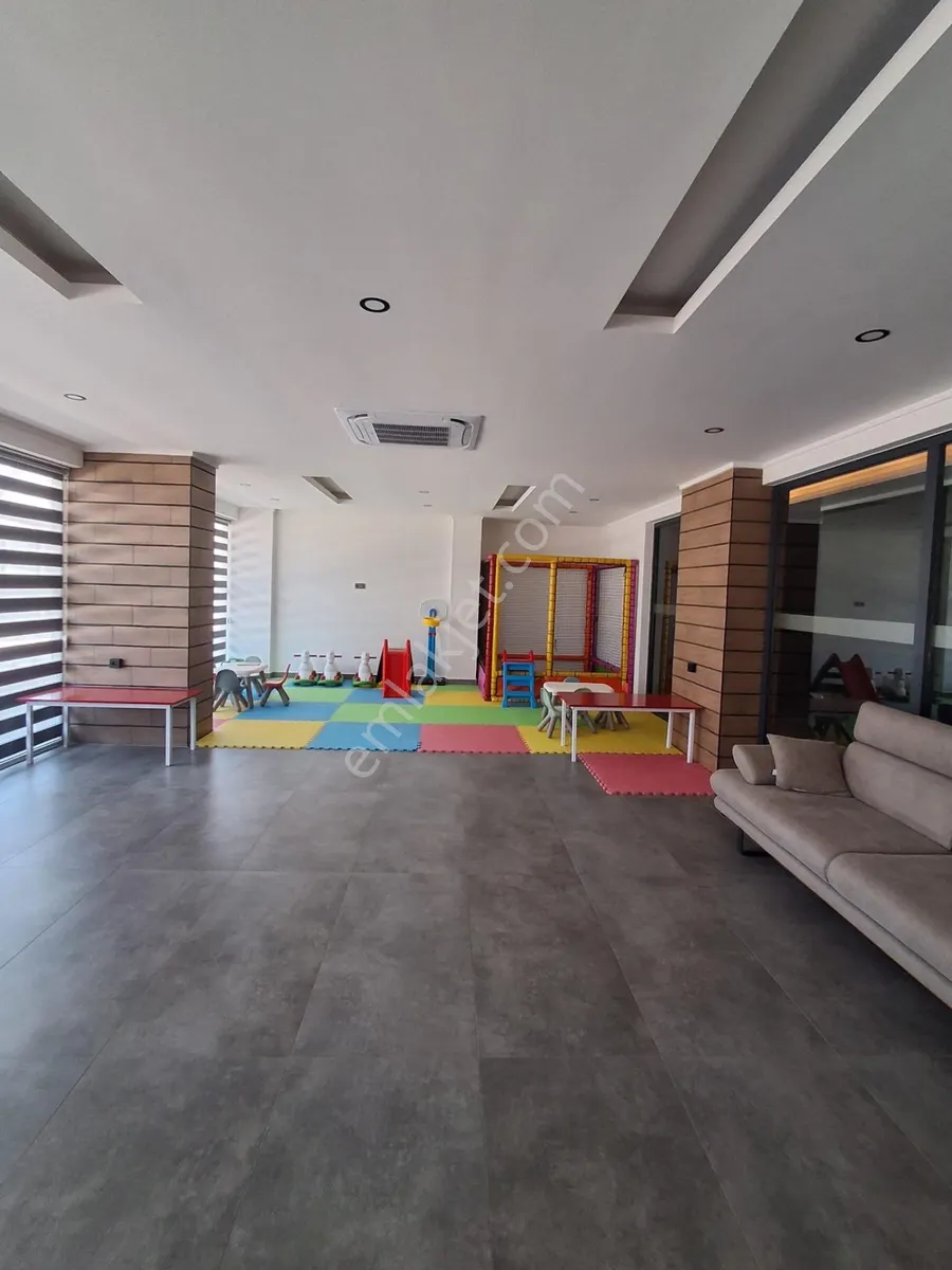 Apartment, 2-room, 60 m²