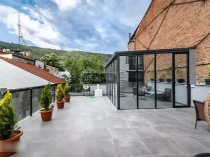 Дом, 4-комн., 240 м²