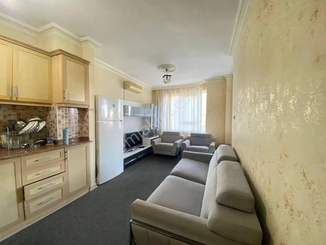 Квартира, 3-комн., 90 м²