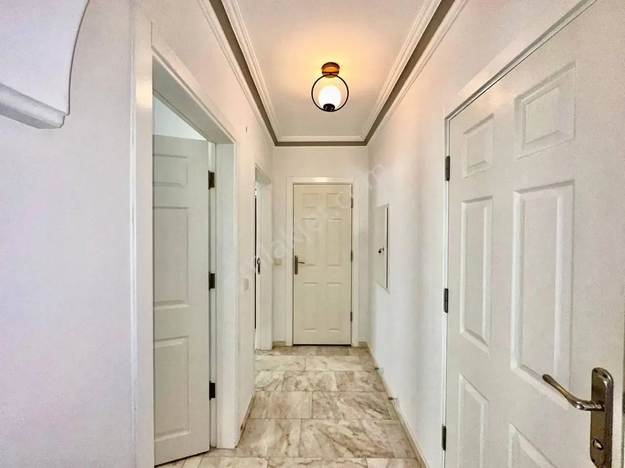 Apartment, 3-room, 130 m²