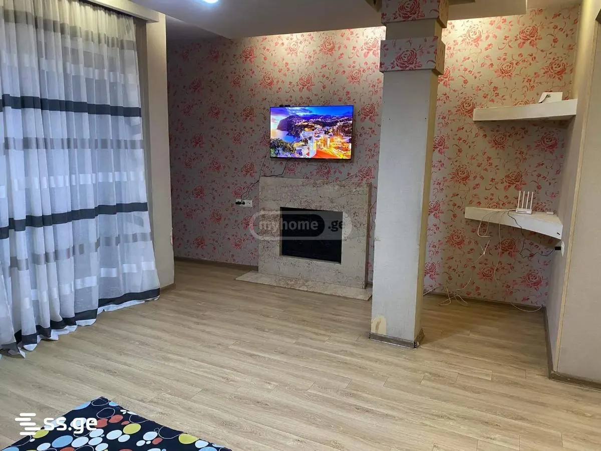 Apartment, 3-room, 115 m²