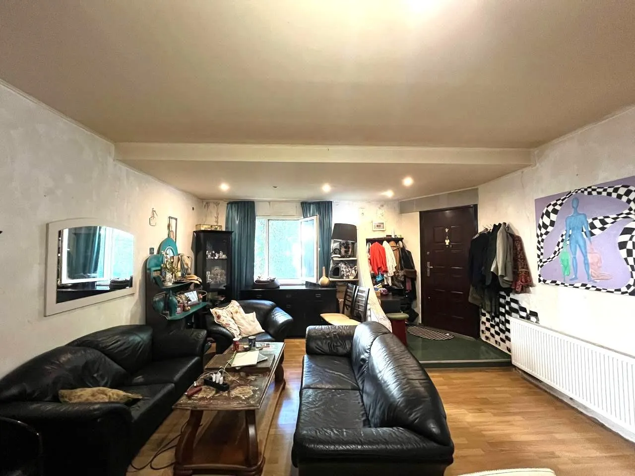 House, 3-room, 100 m²