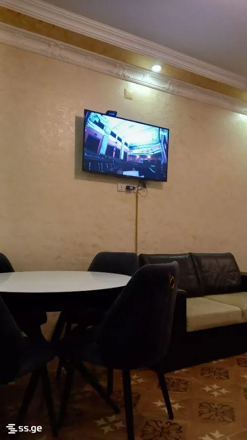 Квартира, 2-комн., 65 м²