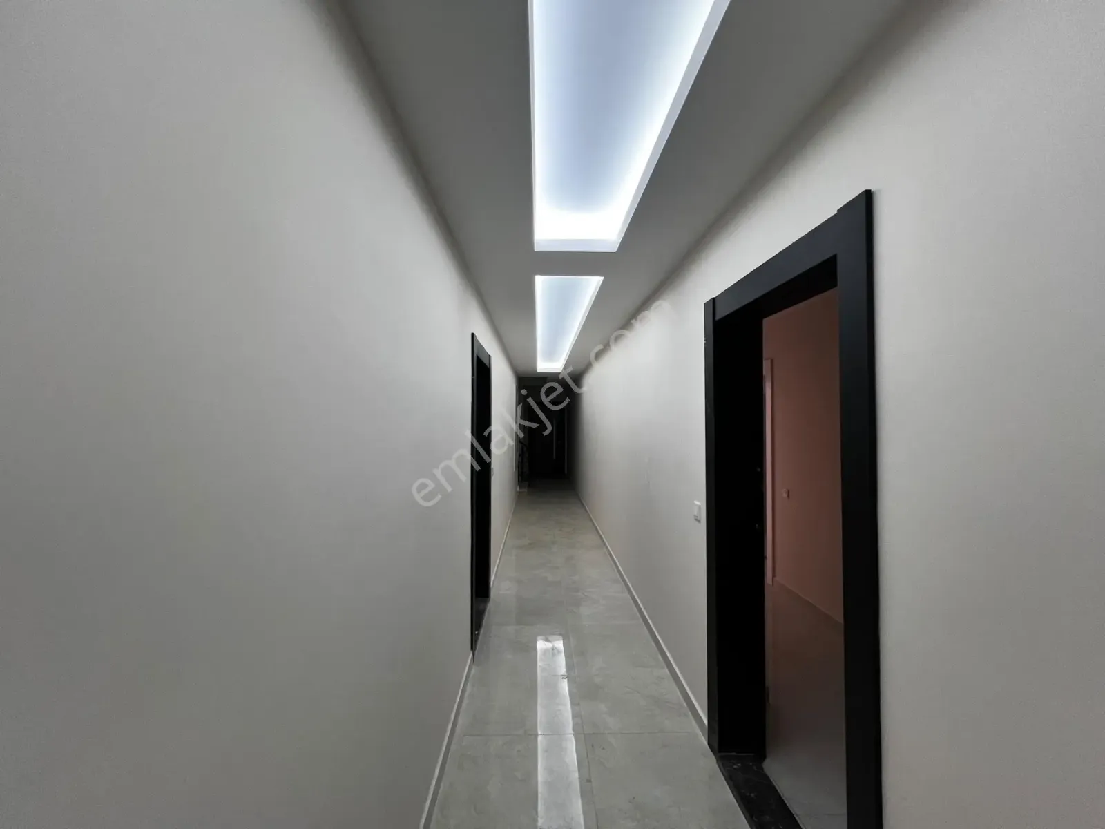 Apartment, 4-room, 140 m²