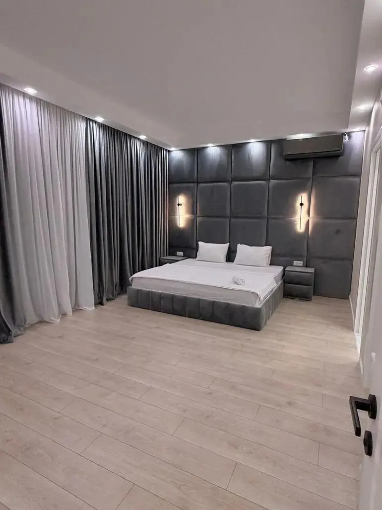 House, 5-room, 450 m², Vefkhistkaosani St, 54/1-2, Davari St, 37