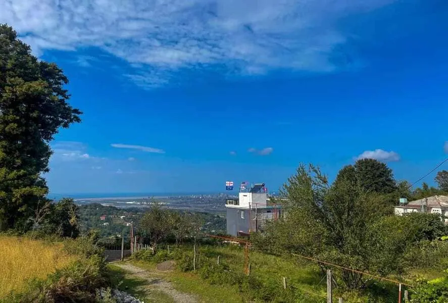 Land, 1860 m²