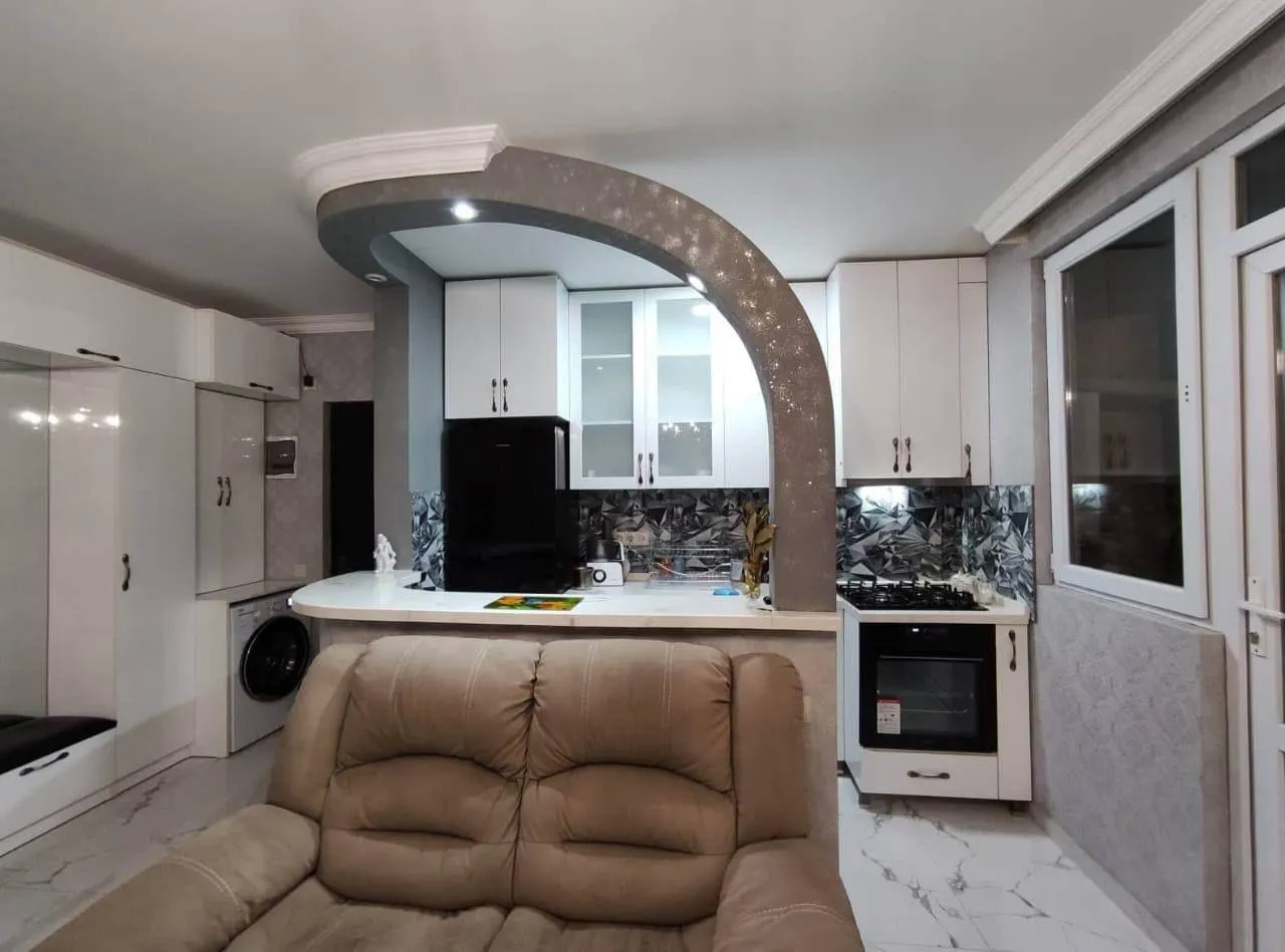 Квартира, 4-комн., 90 м²