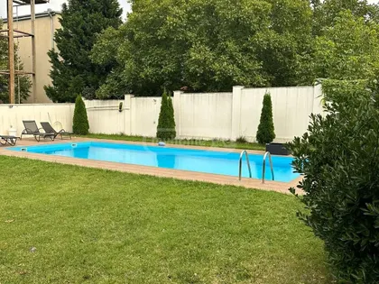 Дом, 4-комн., 340 м²