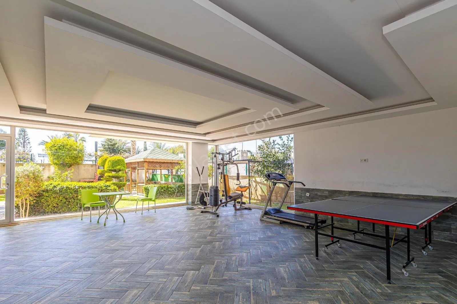 Apartment, 4-room, 160 m²