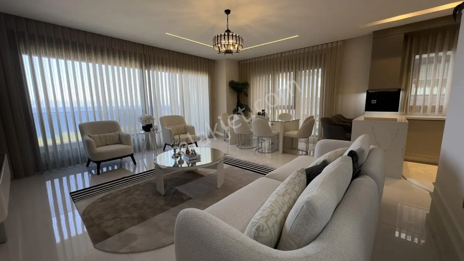 Apartment, 3-room, 125 m²