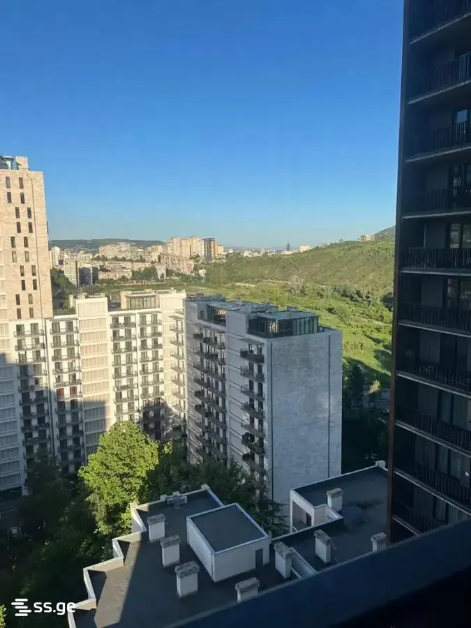 ბინა, 2-ოთახიანი, 60 მ², Trump Tower Tbilisi