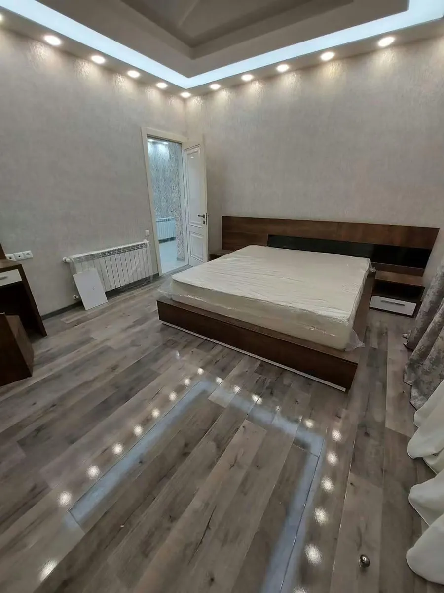 Квартира, 3-комн., 95 м²