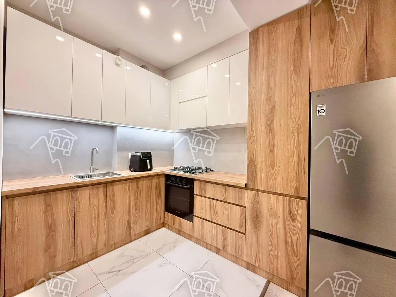 Квартира, 2-комн., 69 м²