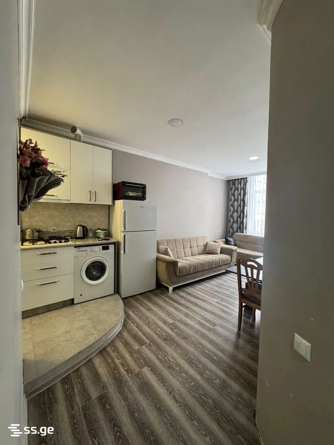 Квартира, 3-комн., 56 м²
