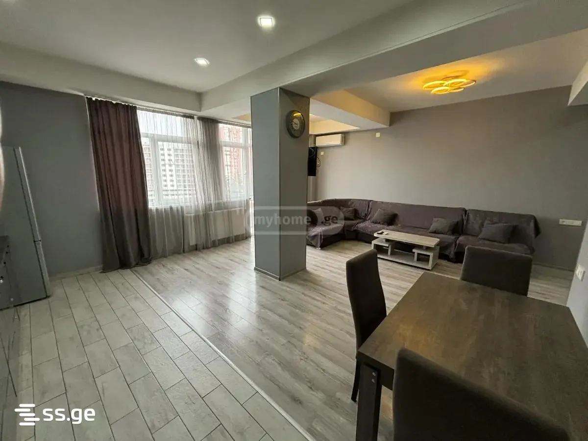 Apartment, 3-room, 90 m²