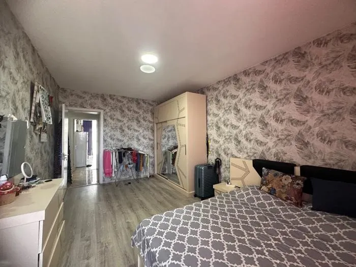 Квартира, 3-комн., 67 м², Dirsi