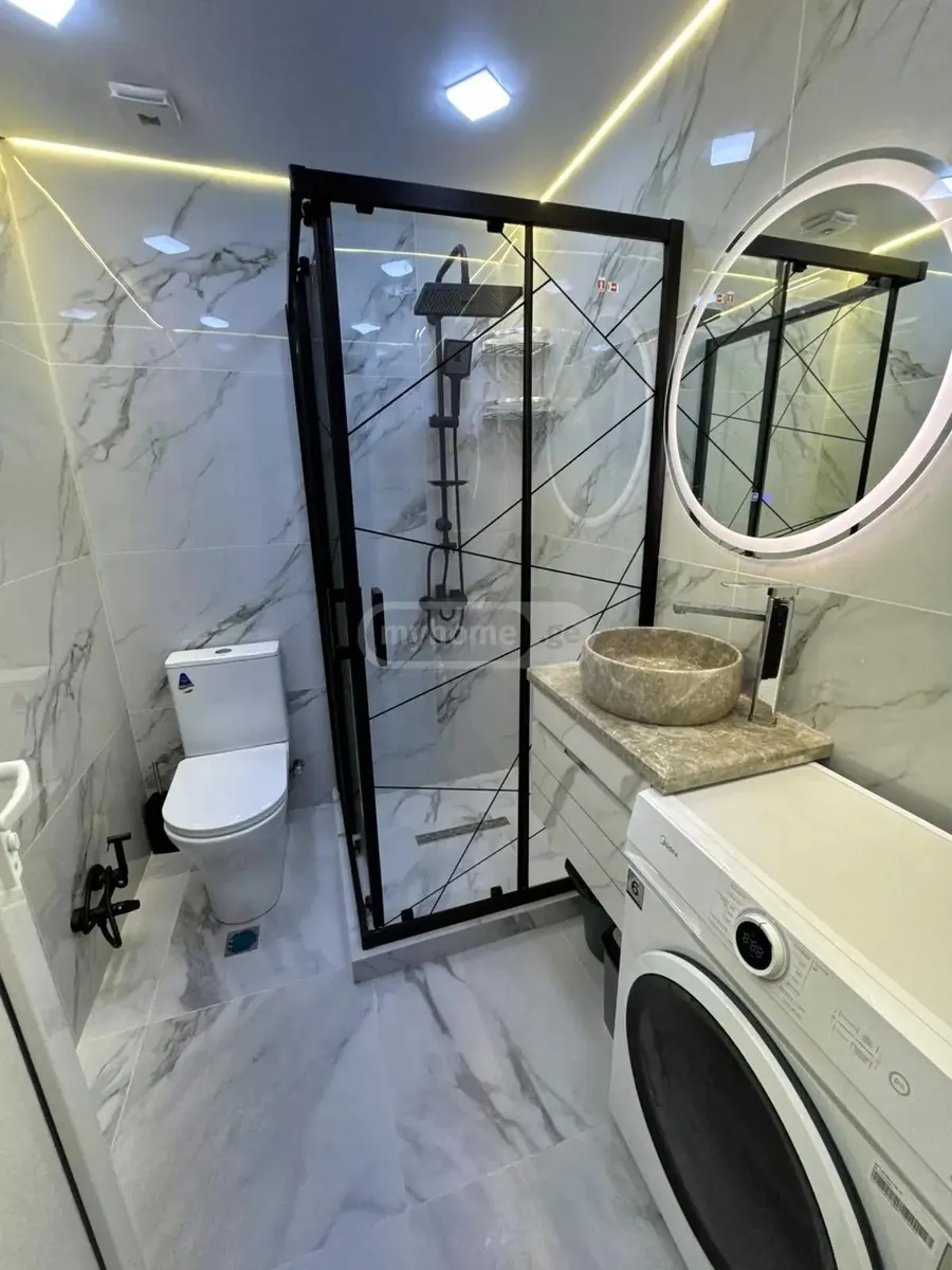 Квартира, 3-комн., 56 м²