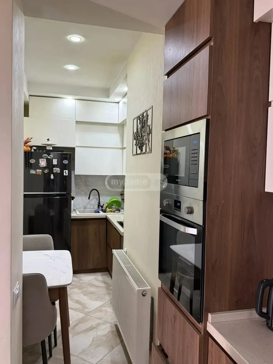 Квартира, 3-комн., 85 м², Archi Isani