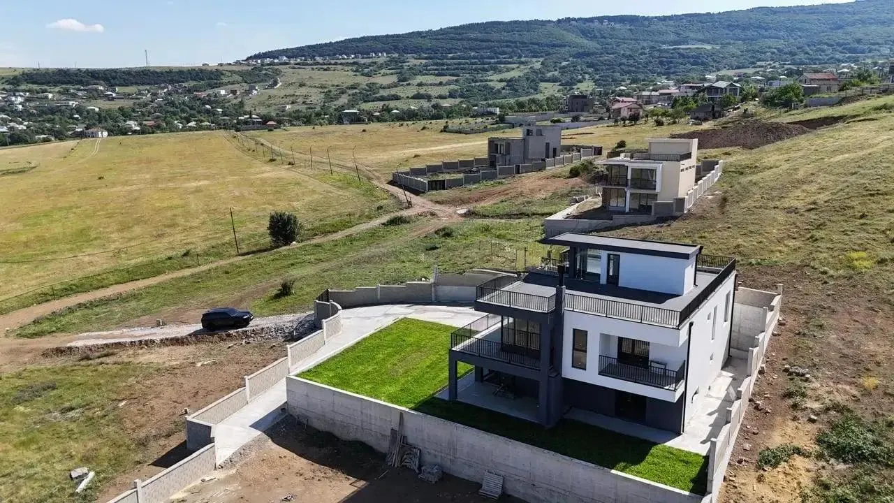 Дом, 8-комн., 579 м²