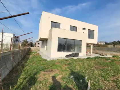 Дом, 7-комн., 250 м²