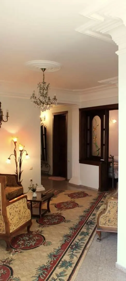 Квартира, 4-комн., 150 м²
