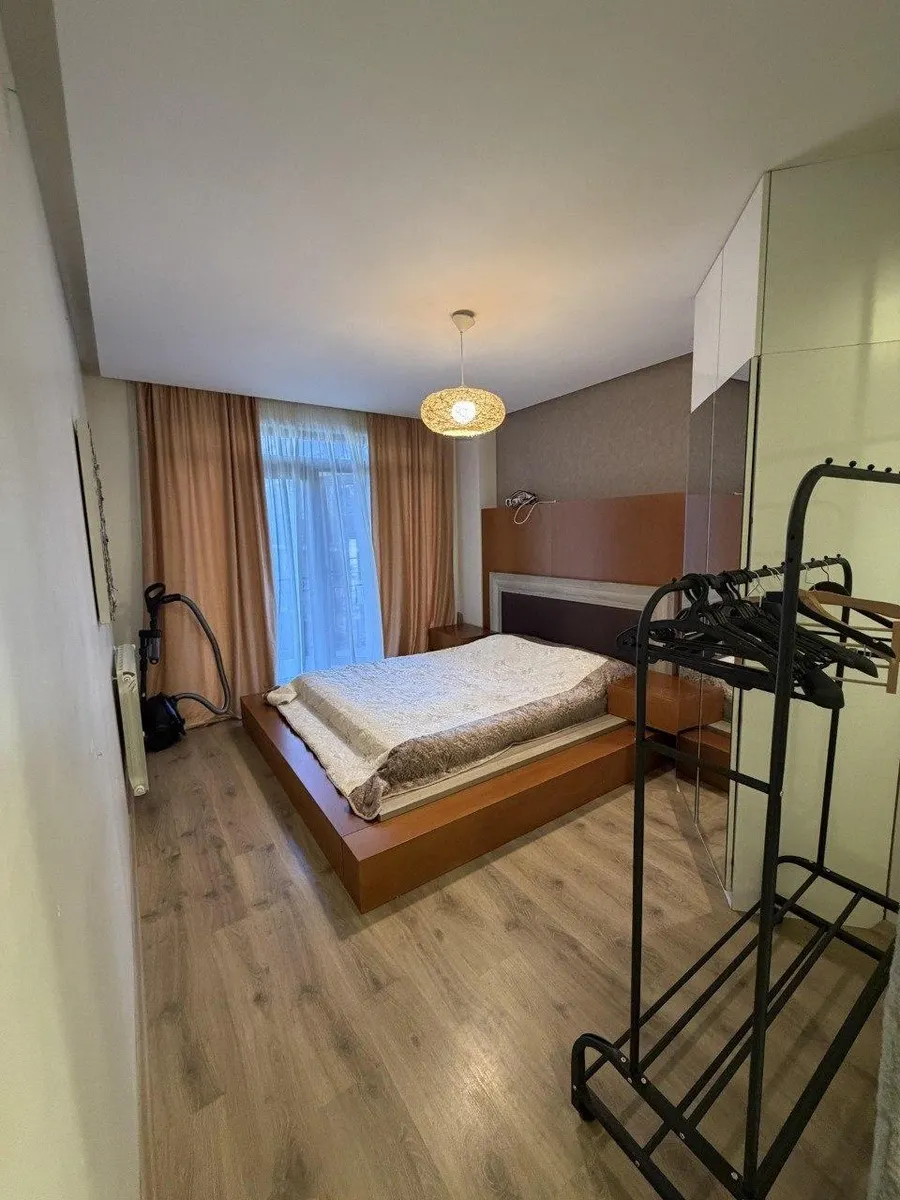 Квартира, 2-комн., 65 м²
