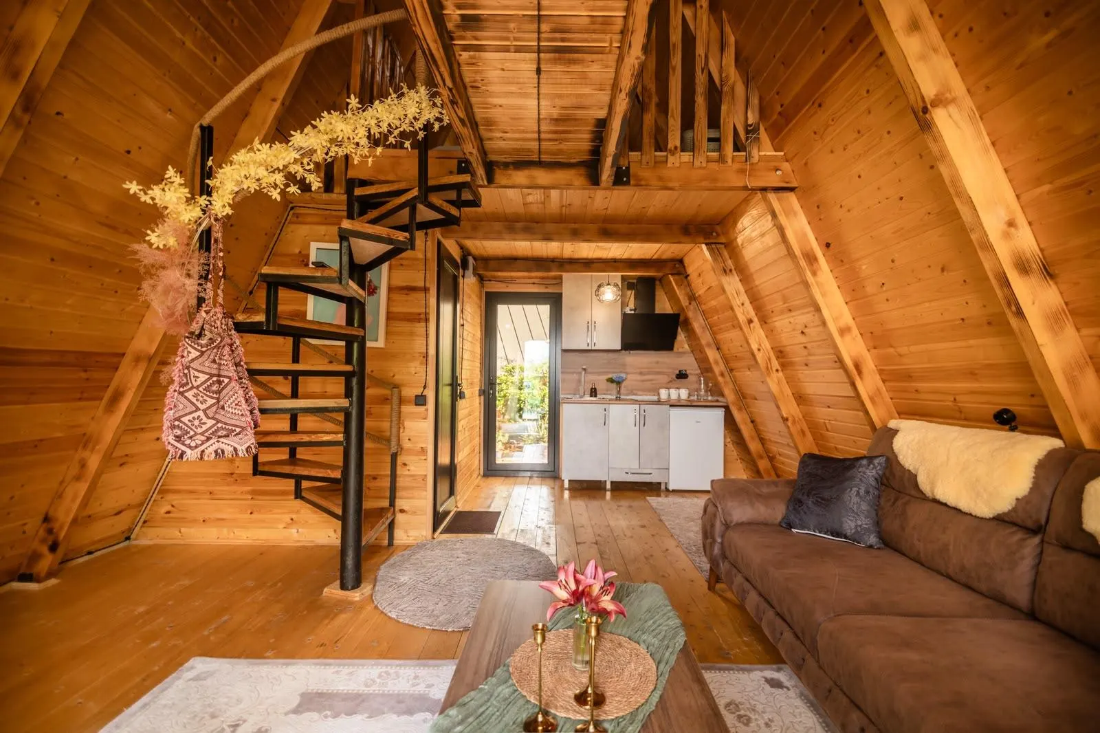 House, 2-room, 40 m²