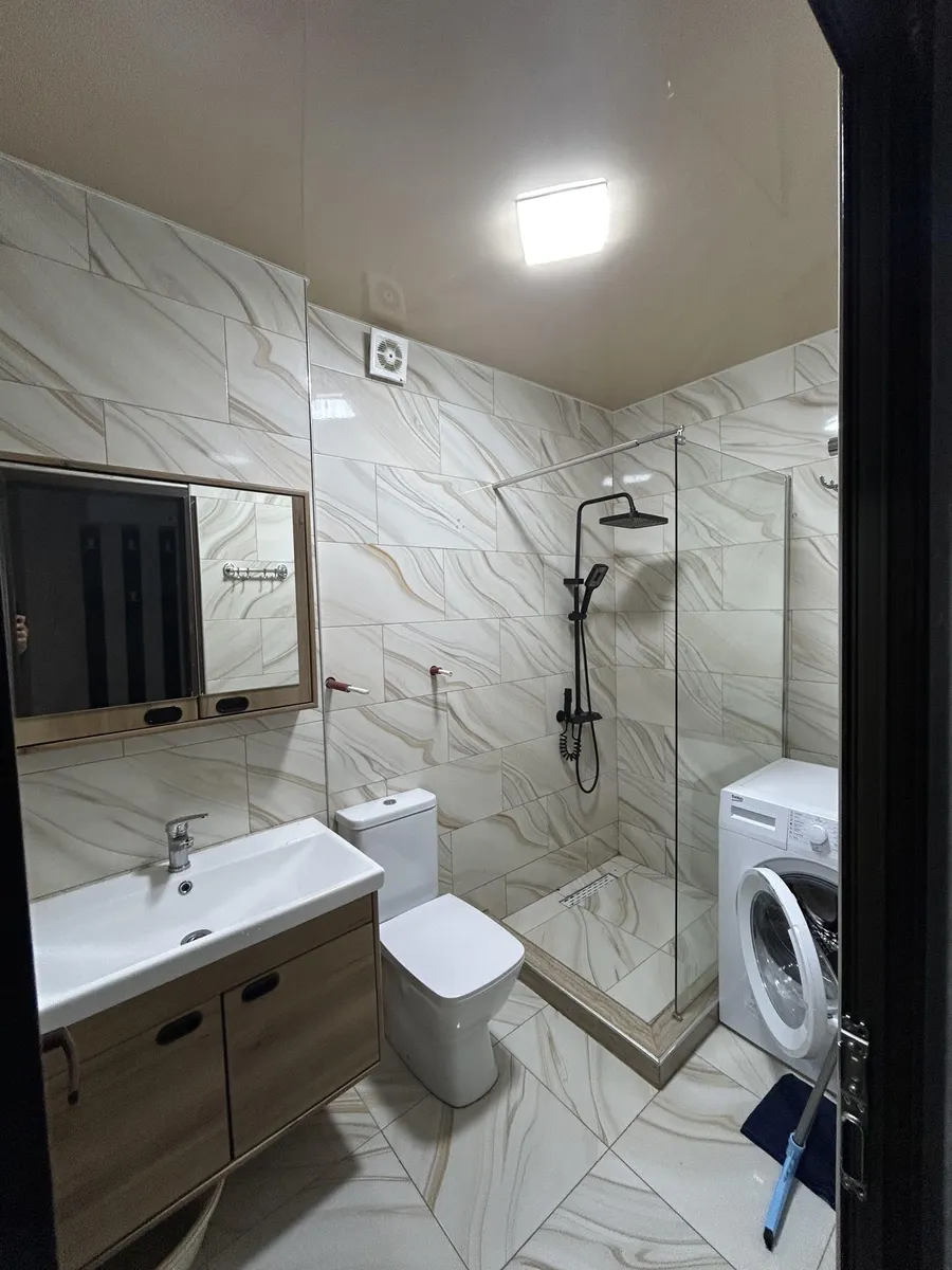 Квартира, 3-комн., 70 м², Nev Tower