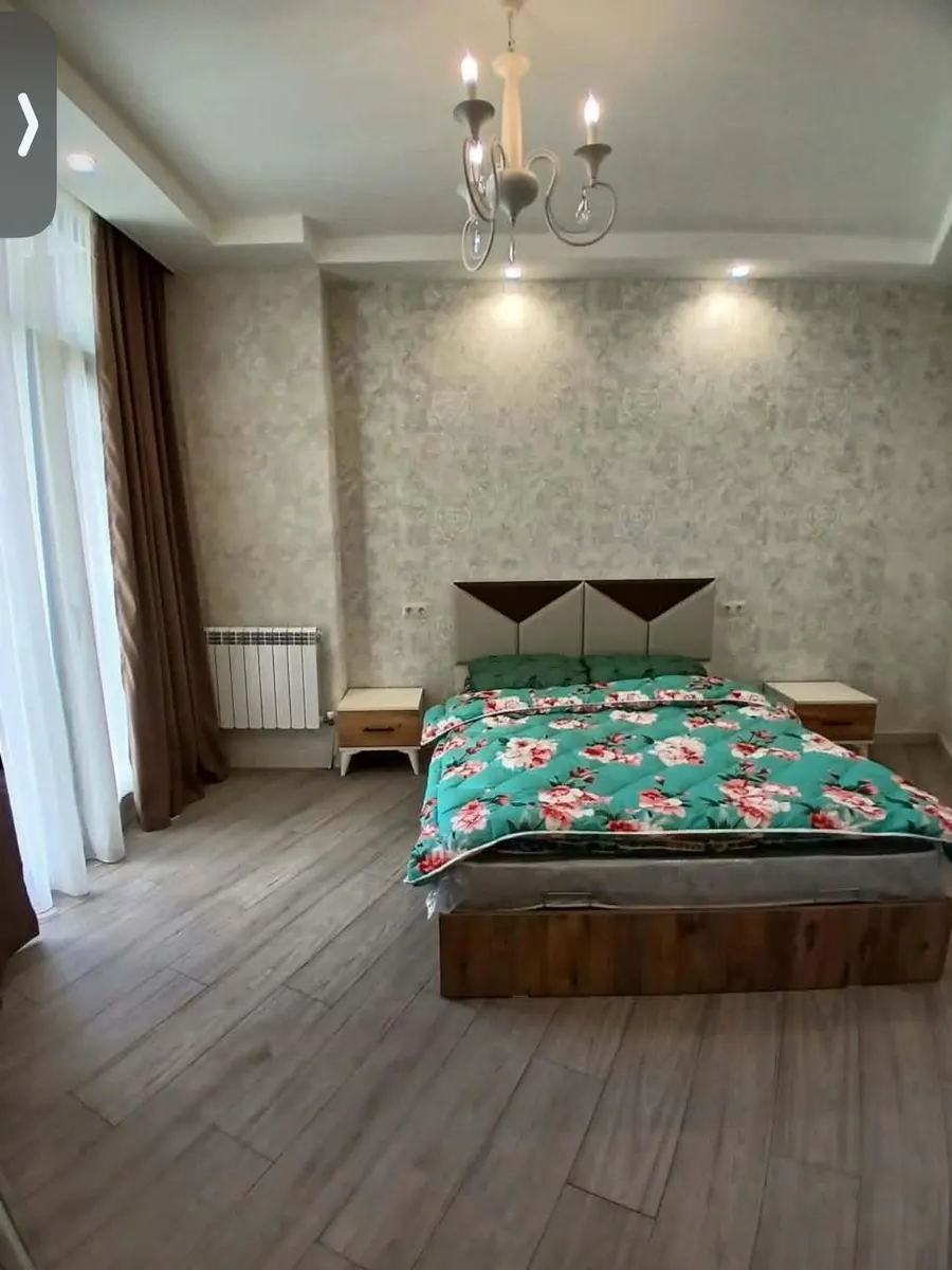 Квартира, 4-комн., 105 м²