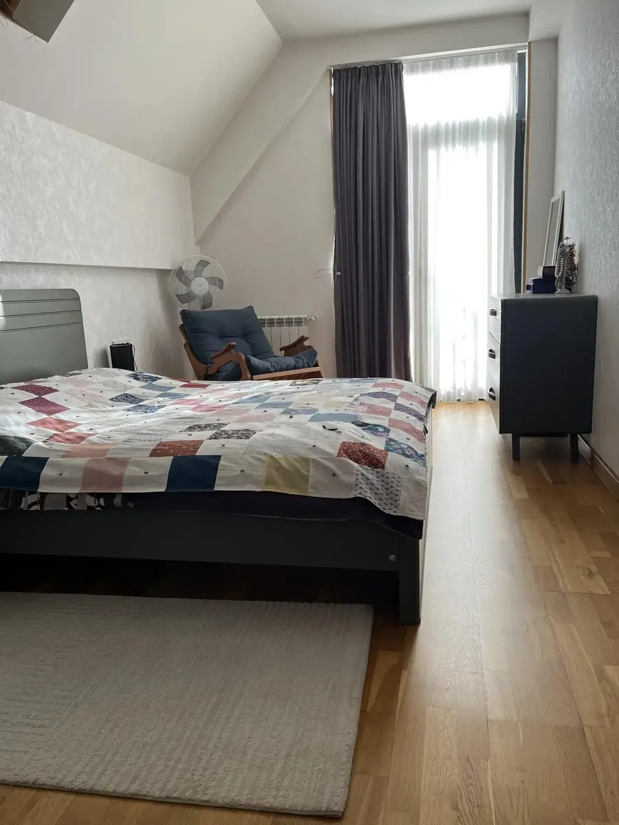 House, 5-room, 223 m²