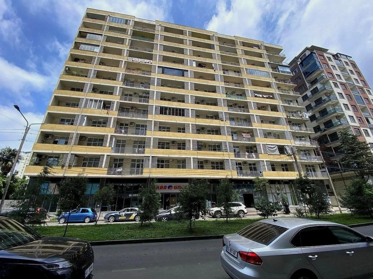 საცხოვრებელი კომპლექსი Giorgi Brtskinvale St, 86