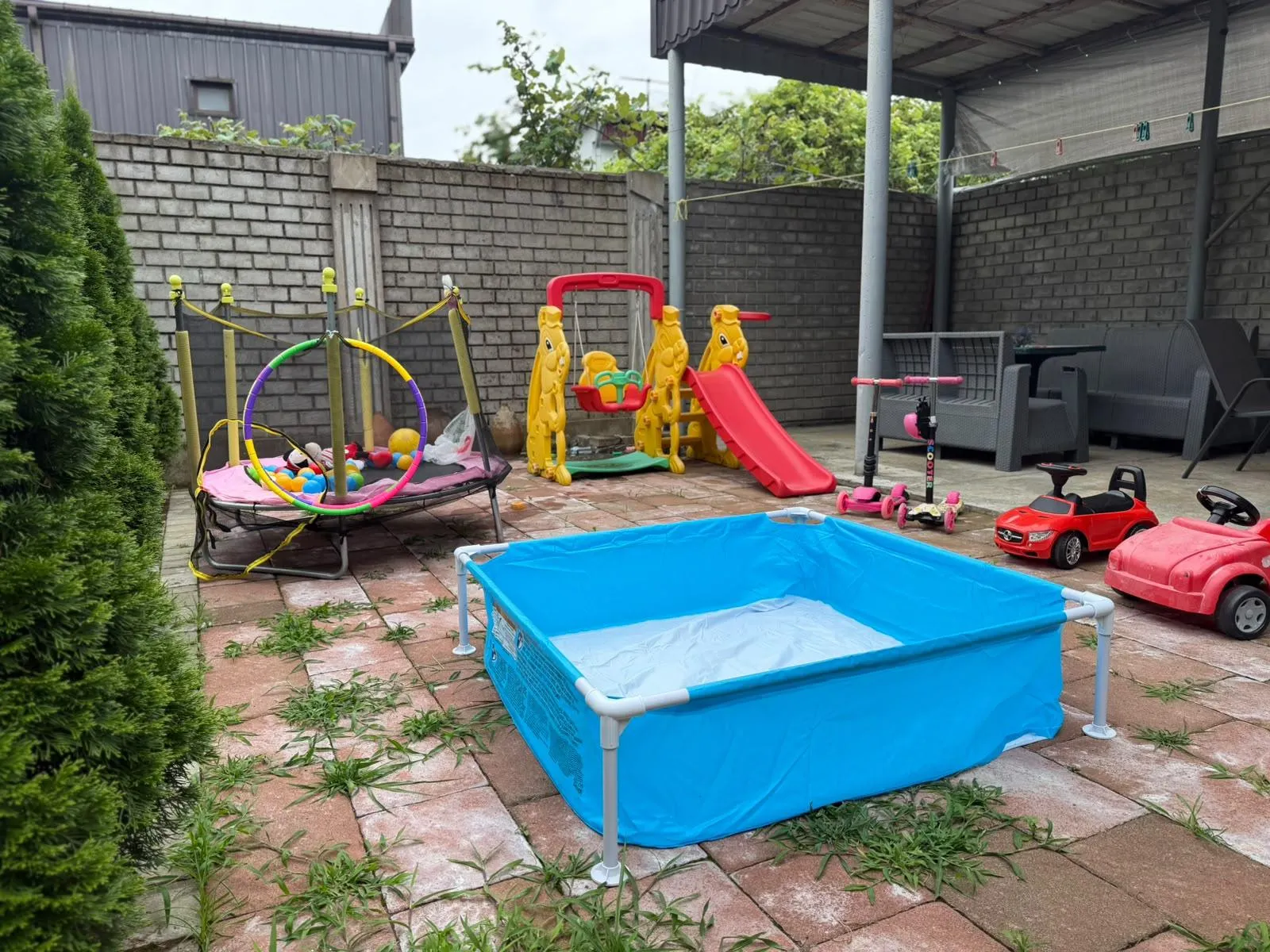 House, 5-room, 460 m²