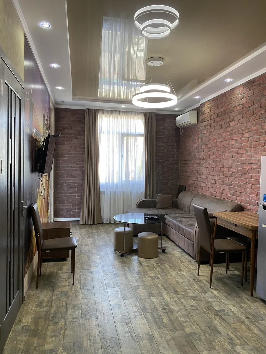 Apartment, 2-room, 50 m², Vakhtang Gorgasali St, 156-158