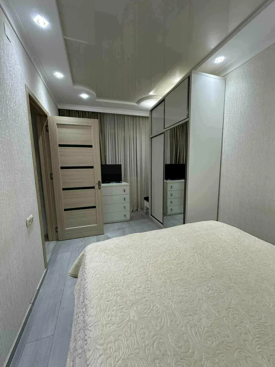Квартира, 3-комн., 76 м²