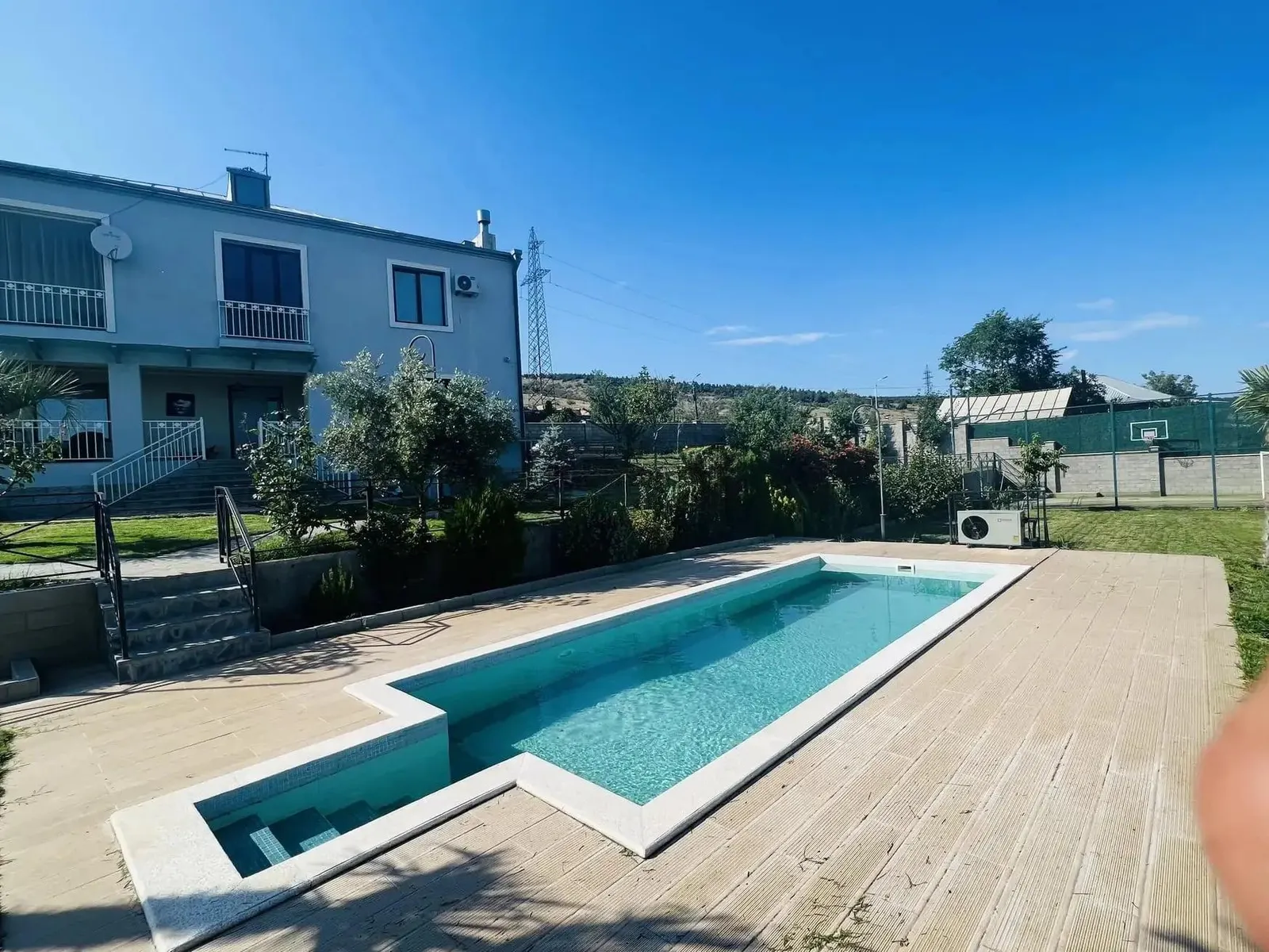 Дом, 8-комн., 350 м²