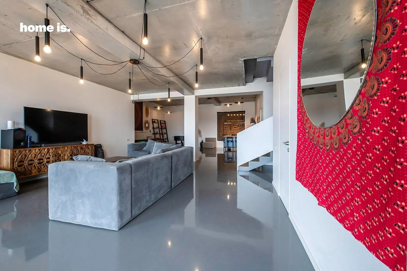 House, 10-room, 600 m²