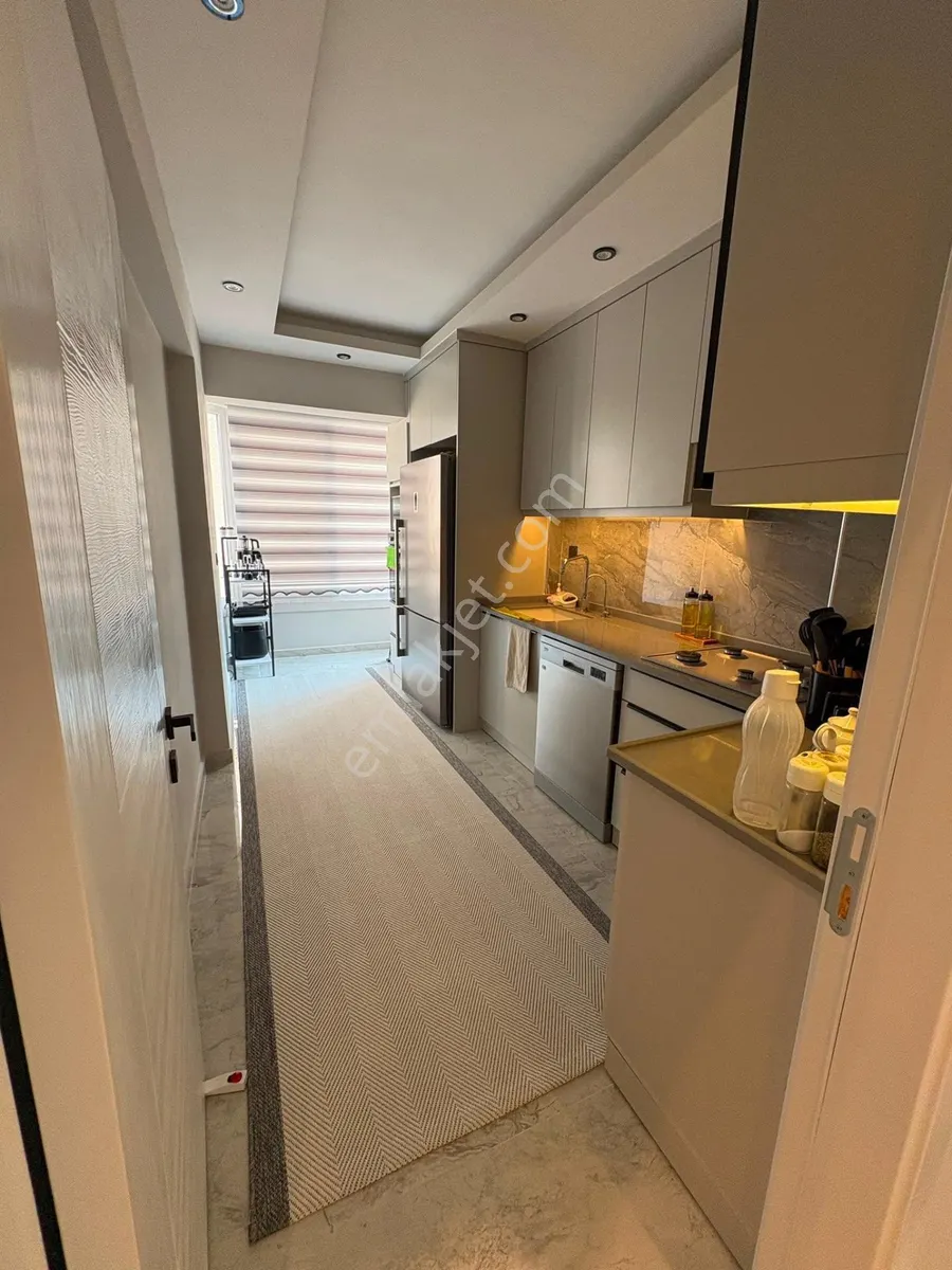 Apartment, 4-room, 140 m²